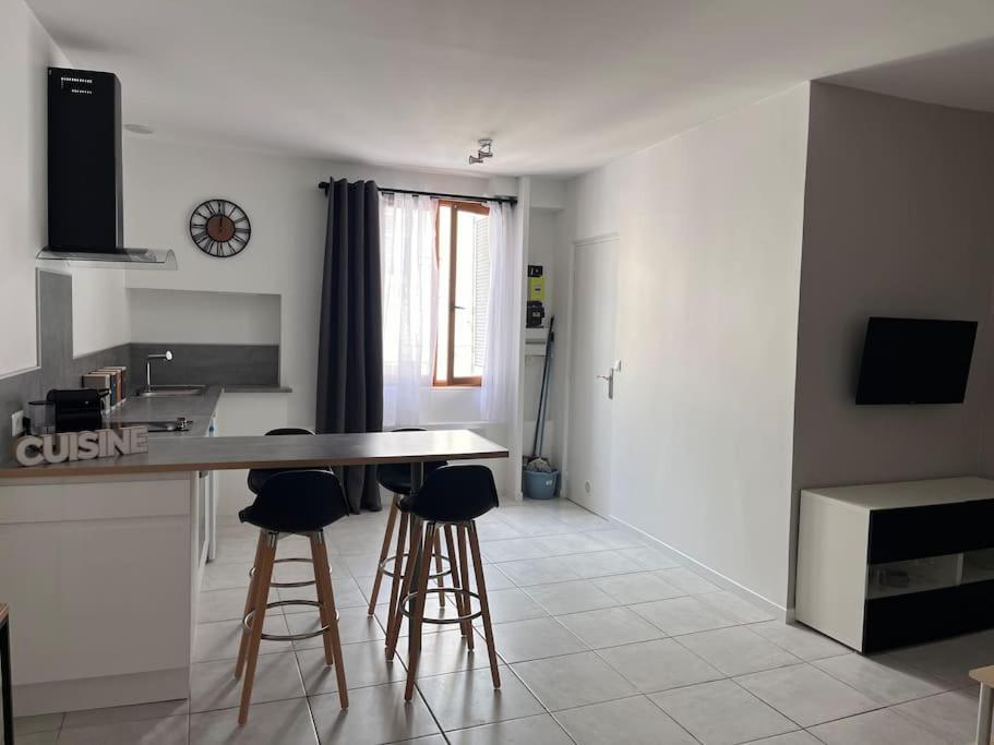 Grand 29 M2 Refait A Neuf En Centre-ville